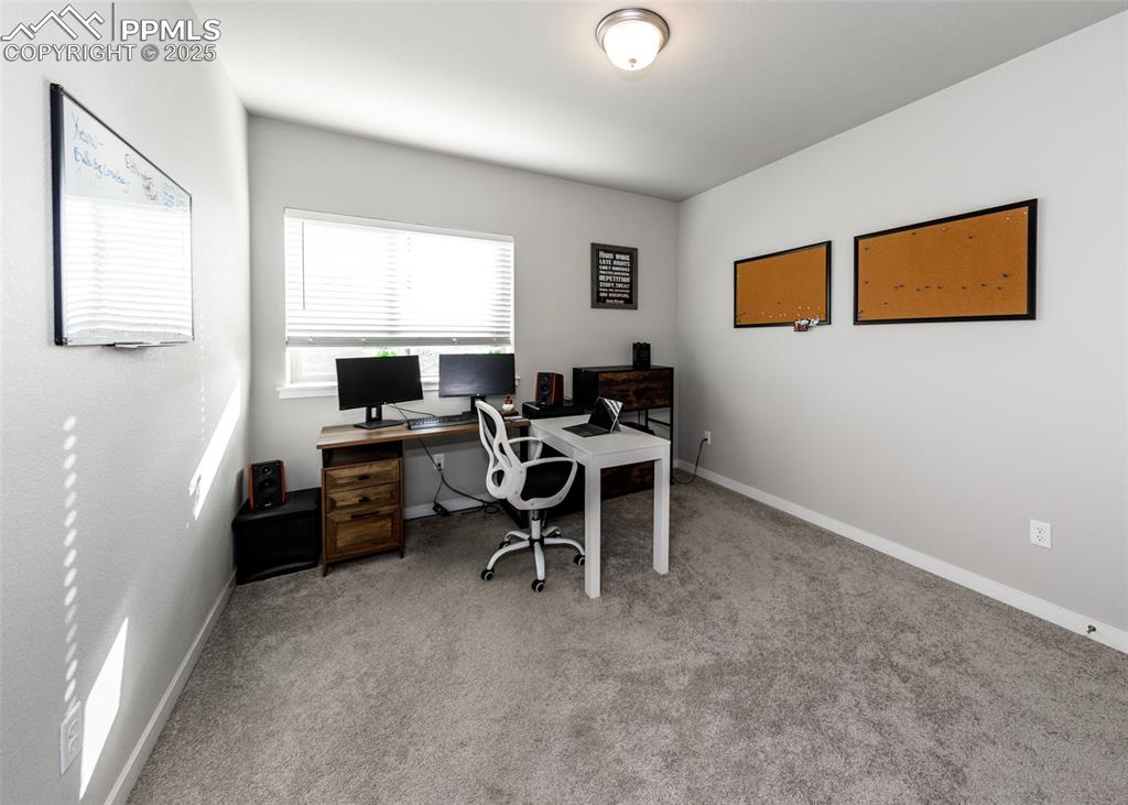 Image 16 of 34: Office