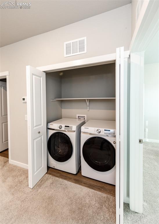 Image 22 of 34: Laundry