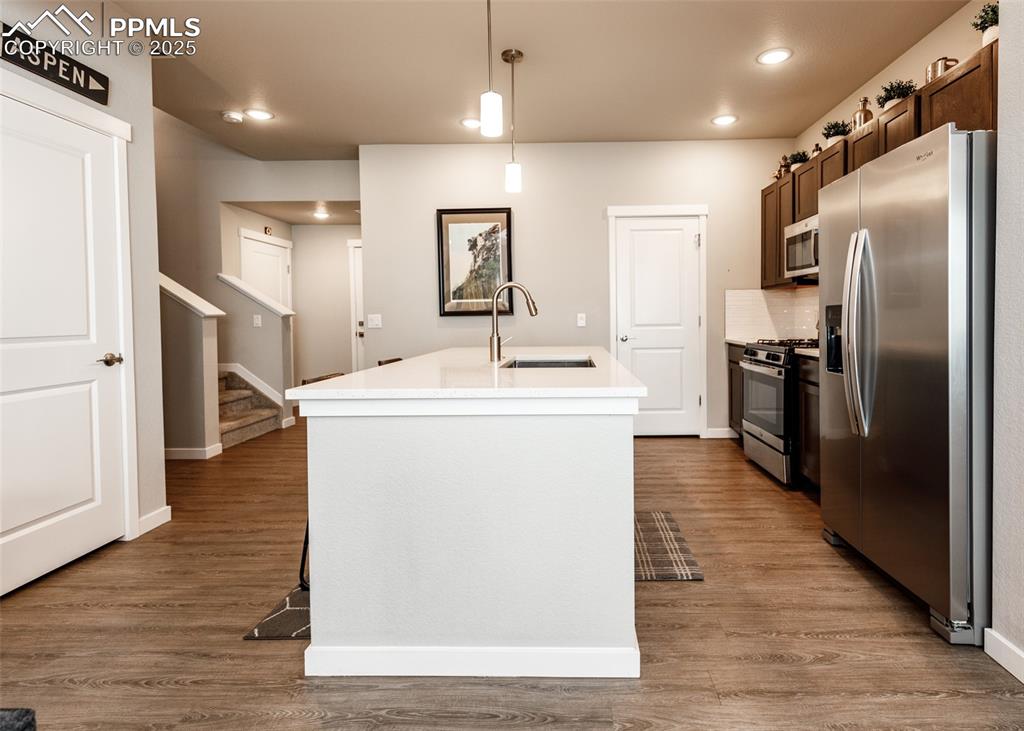 Image 6 of 34: Kitchen