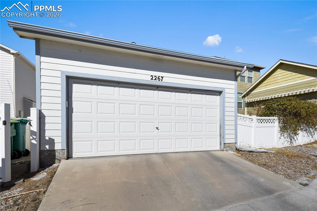 Image 27 of 31: Alley style garage