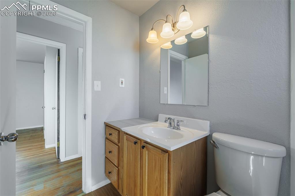 Image 21 of 30: Bathroom