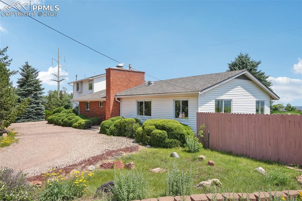 Image 34 of 49: Side of Structure