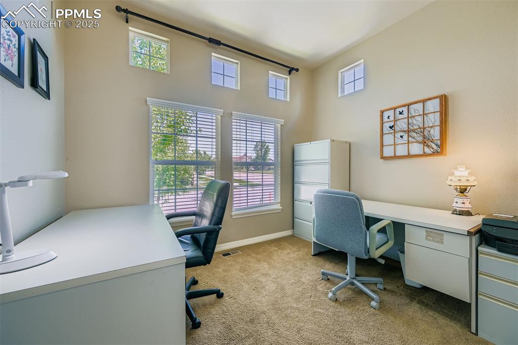 Image 7 of 29: Office