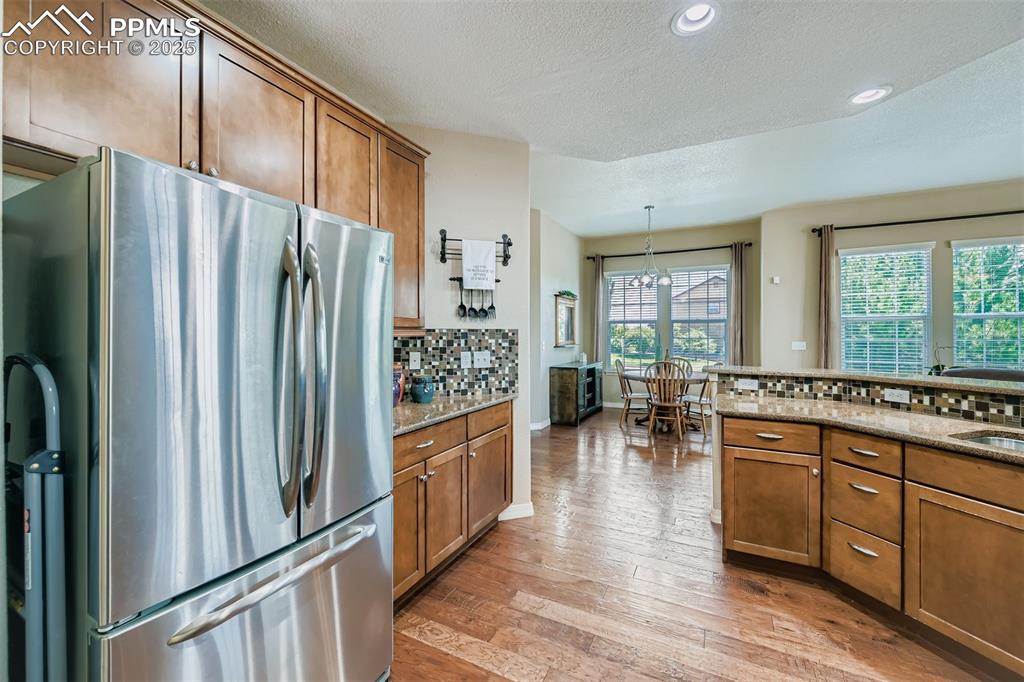 Image 8 of 29: Kitchen