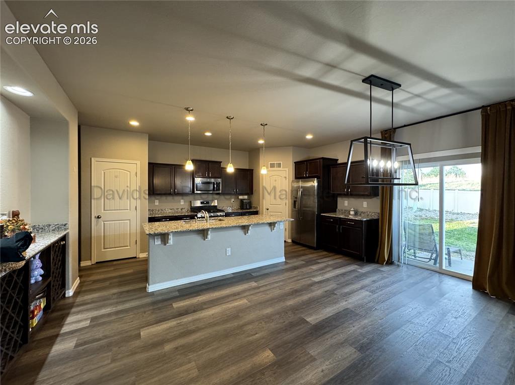 Image 6 of 17: Kitchen