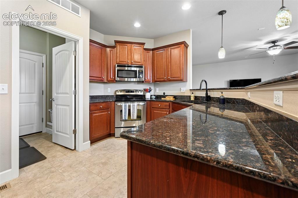 Image 3 of 30: Kitchen