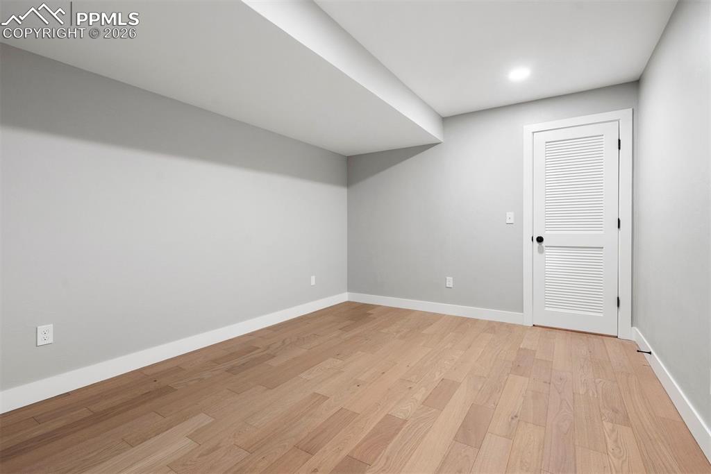 Image 43 of 50: Bonus Room