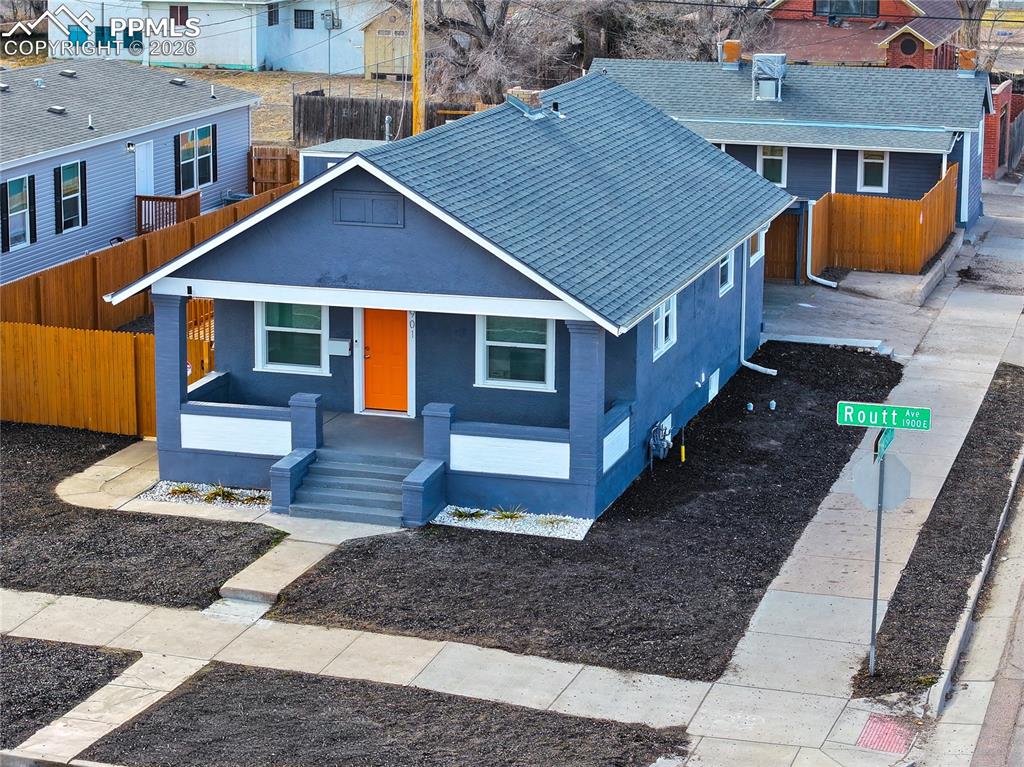 Image 2 of 34: Front of Structure