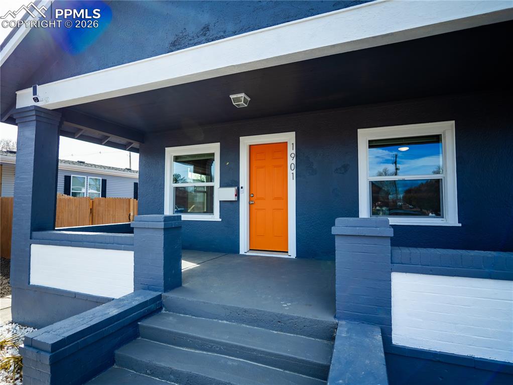 Image 3 of 34: Entry