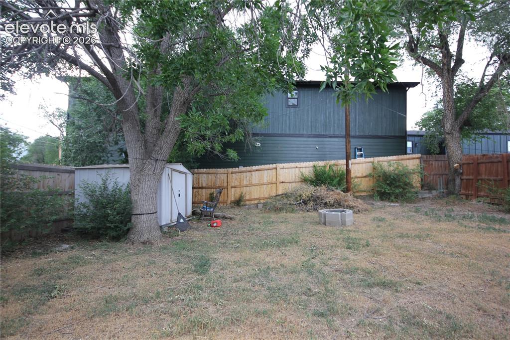 Image 20 of 26: Back yard