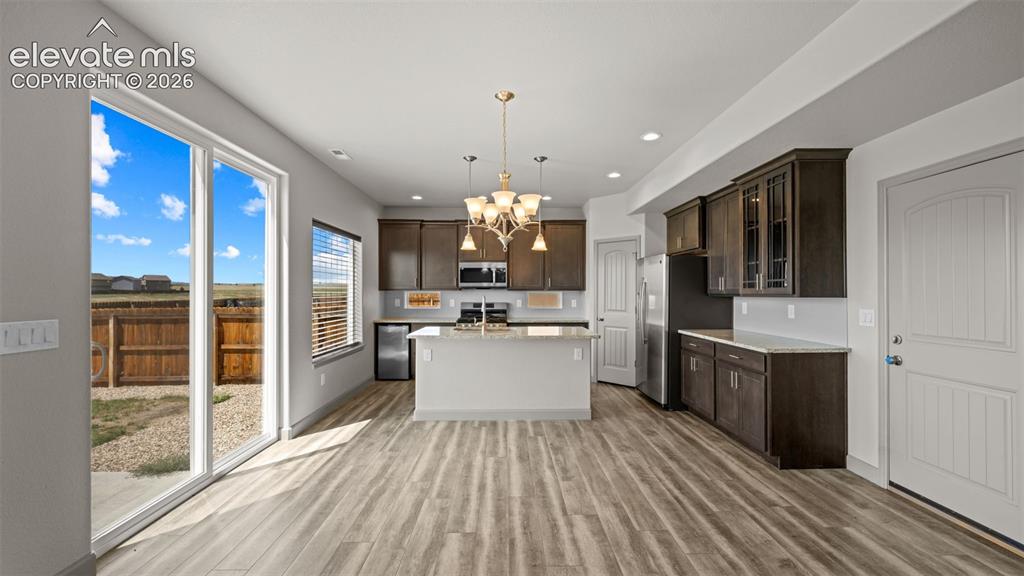 Image 11 of 35: Kitchen