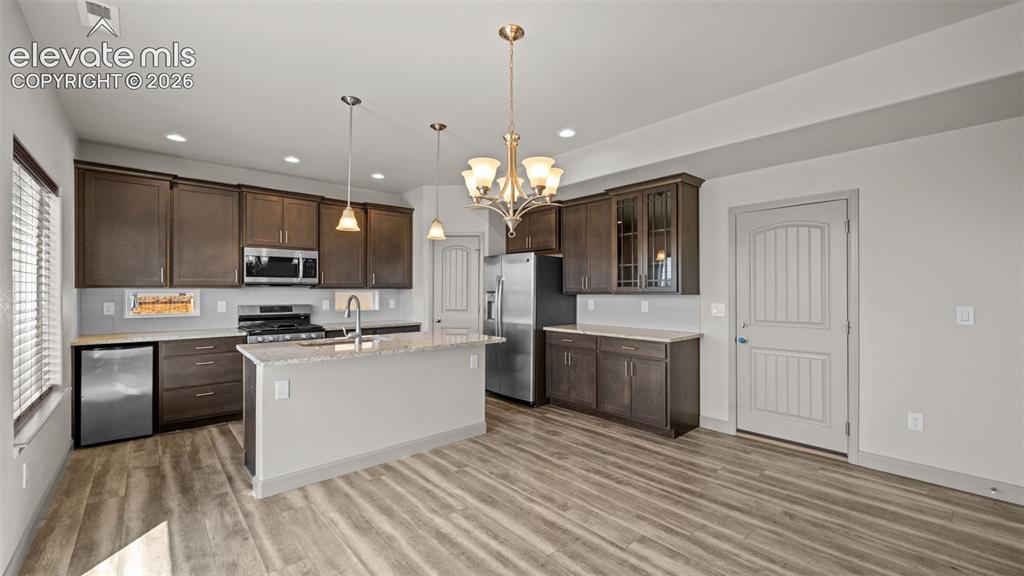 Image 12 of 35: Kitchen