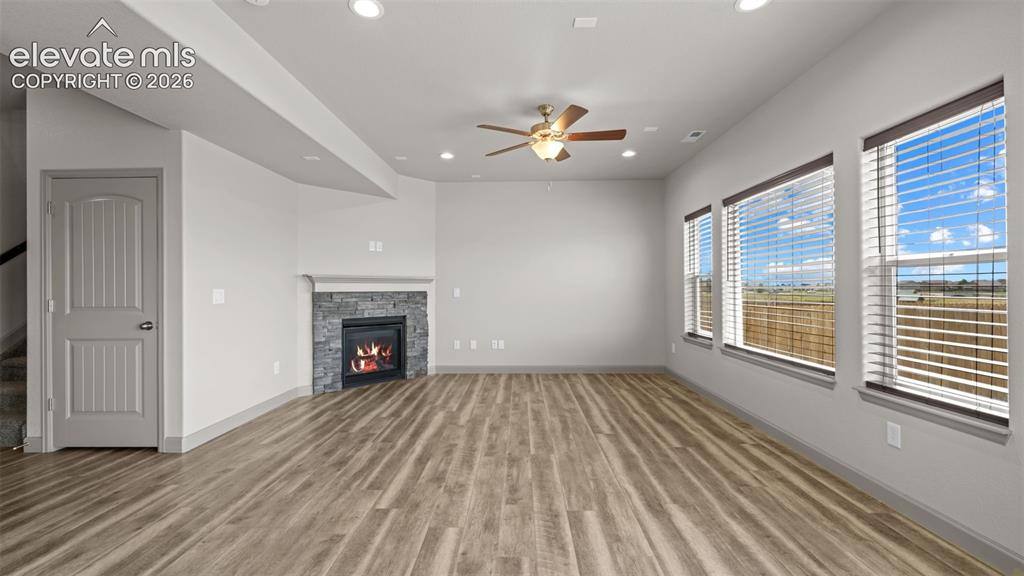 Image 8 of 35: Living Room