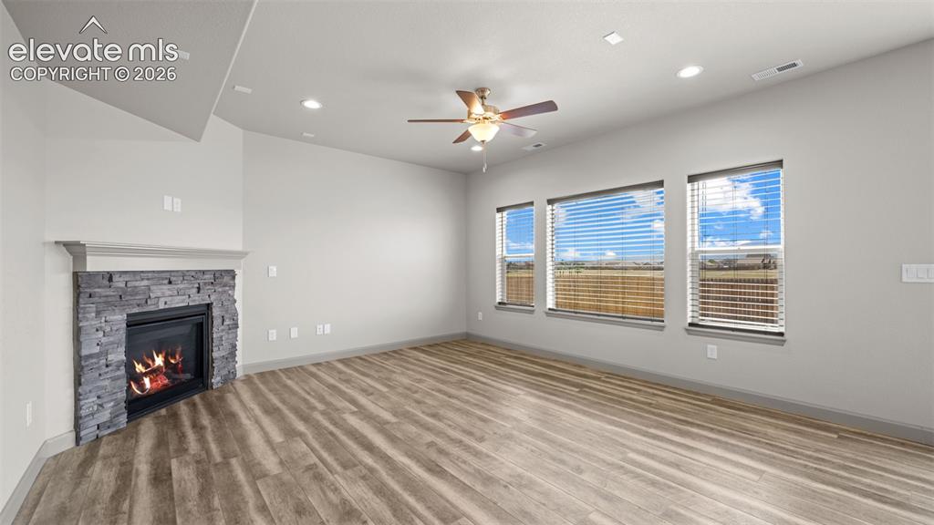 Image 9 of 35: Living Room