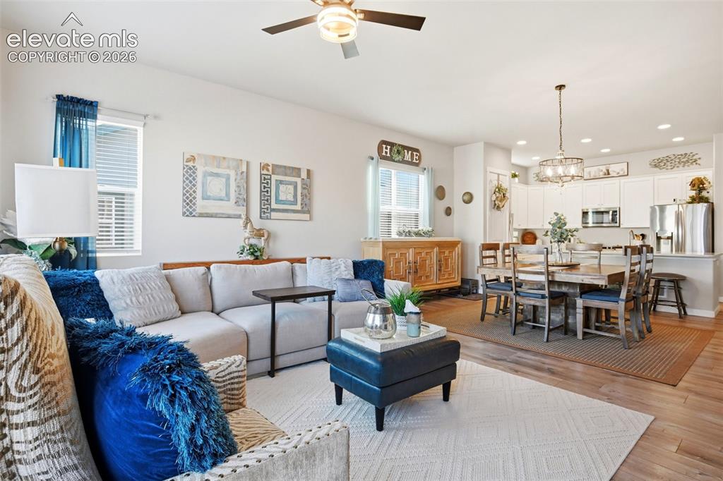Image 16 of 46: Living Room