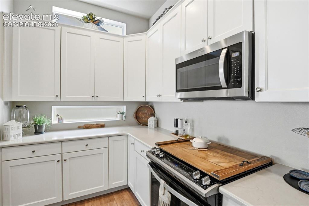 Image 8 of 46: Kitchen