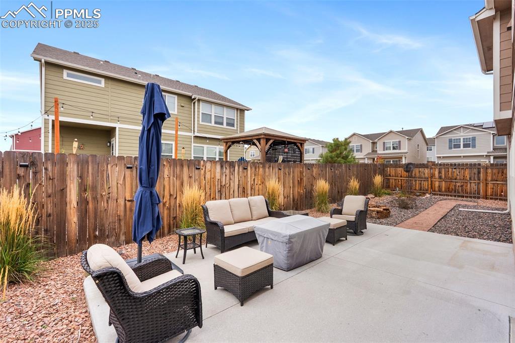 Image 44 of 50: Patio