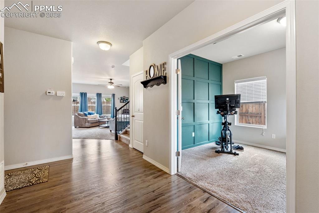 Image 6 of 50: Office