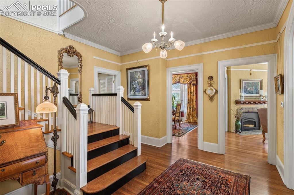 Listing 2240570, Image 10 of 43