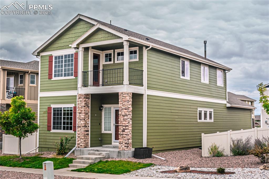 Image 2 of 41: Front of Structure