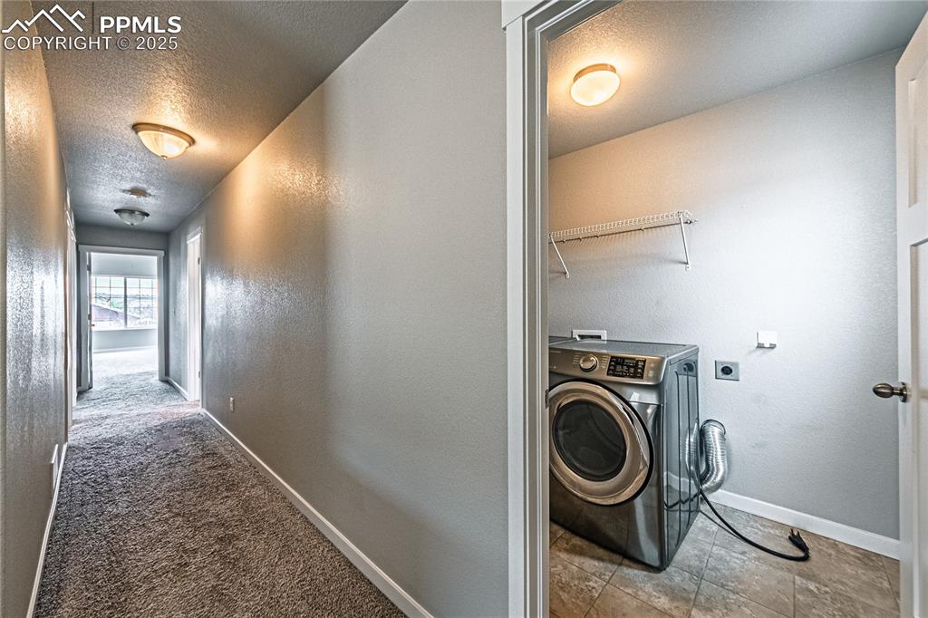 Image 20 of 41: Laundry