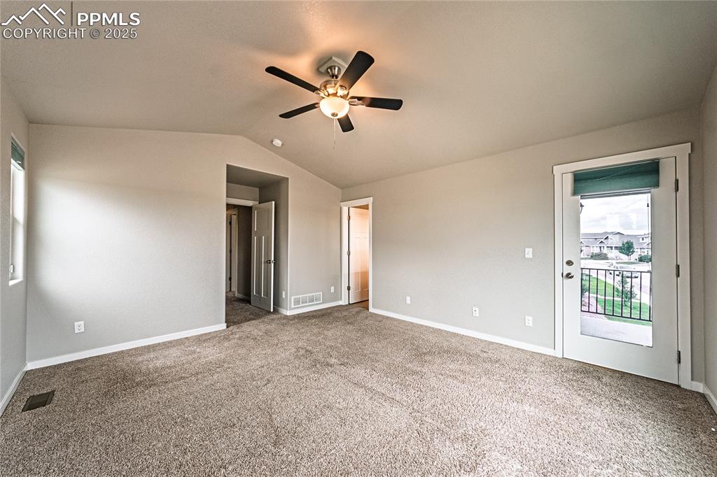 Image 33 of 41: Bedroom