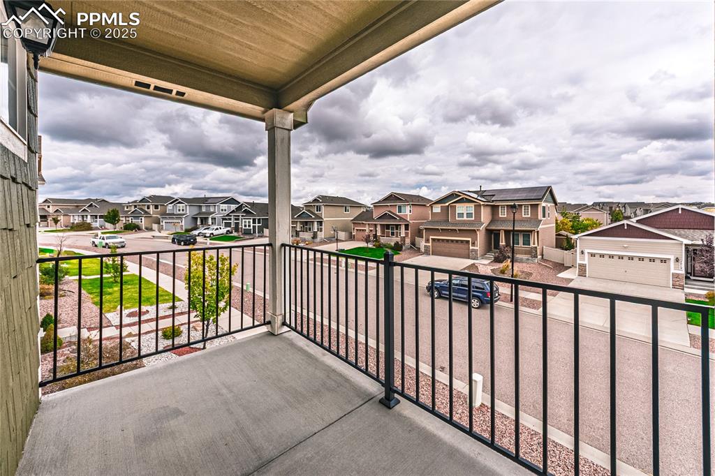 Image 34 of 41: Balcony