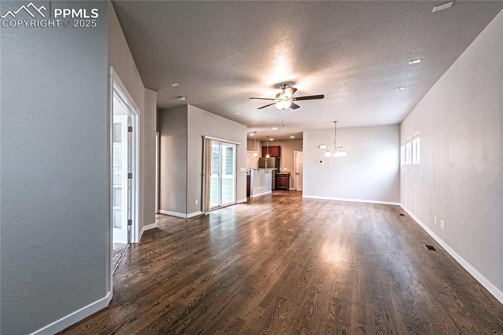 Image 5 of 41: Living Room