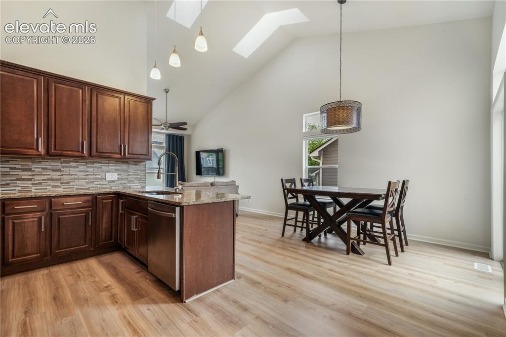 Image 14 of 50: Vaulted Ceilings & Pendant Lighting