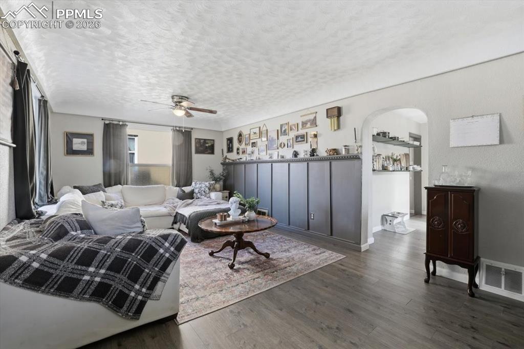 Image 9 of 40: Living Room