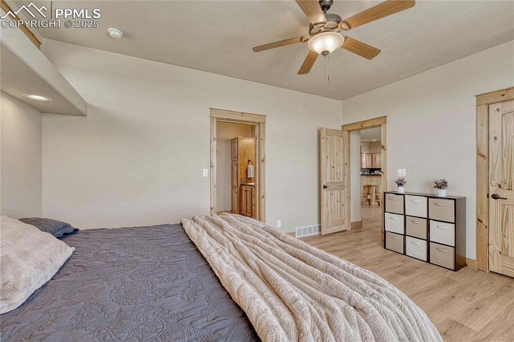 Image 18 of 48: Master Bedroom