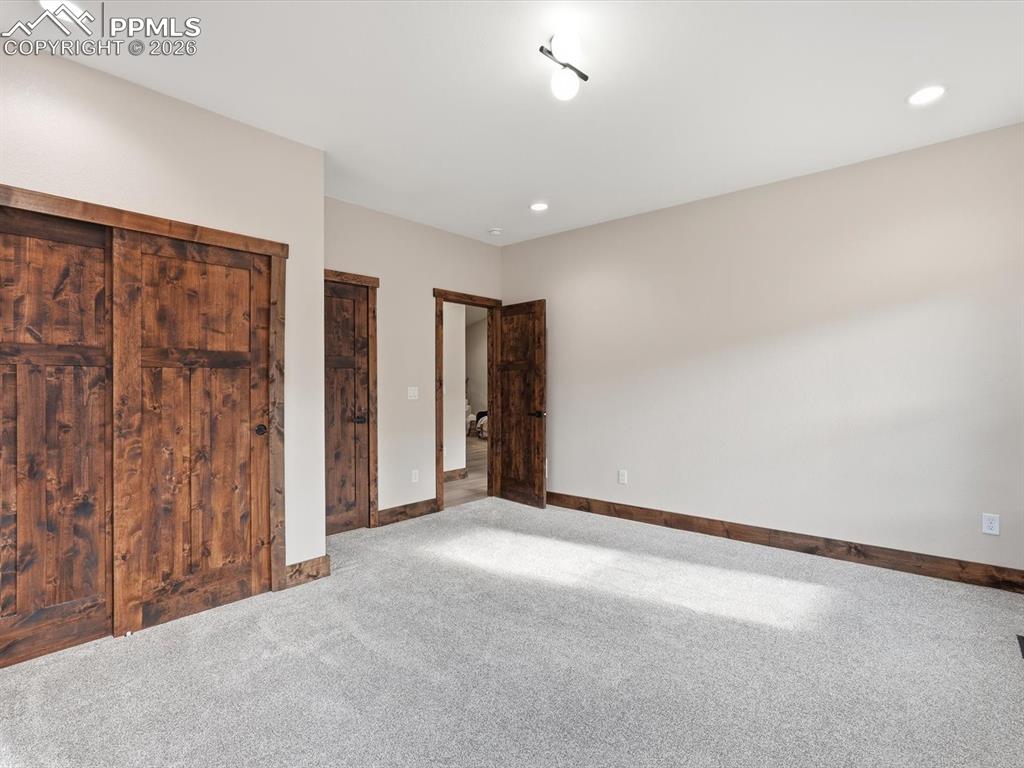 Image 25 of 50: Bedroom