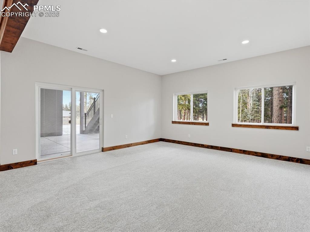 Image 29 of 50: Family Room