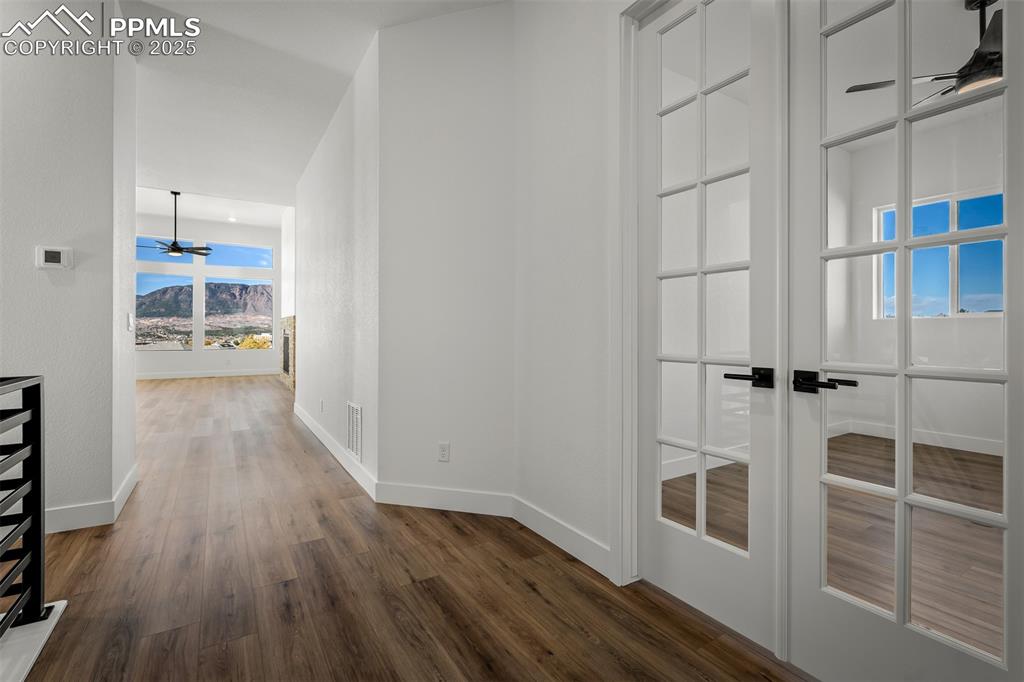 Image 2 of 38: Entry