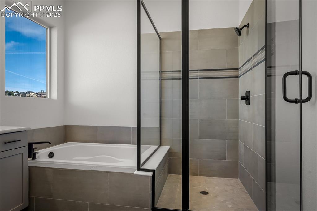 Image 22 of 38: Master Bathroom