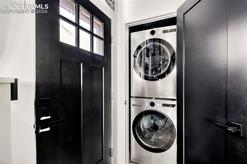 Image 14 of 17: Laundry space - washer/dryer (negotiable).