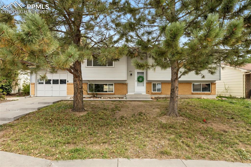 Image 33 of 35: Front of Structure