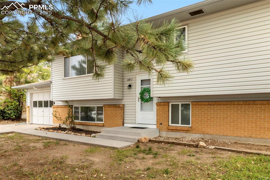 Image 4 of 35: Front of Structure