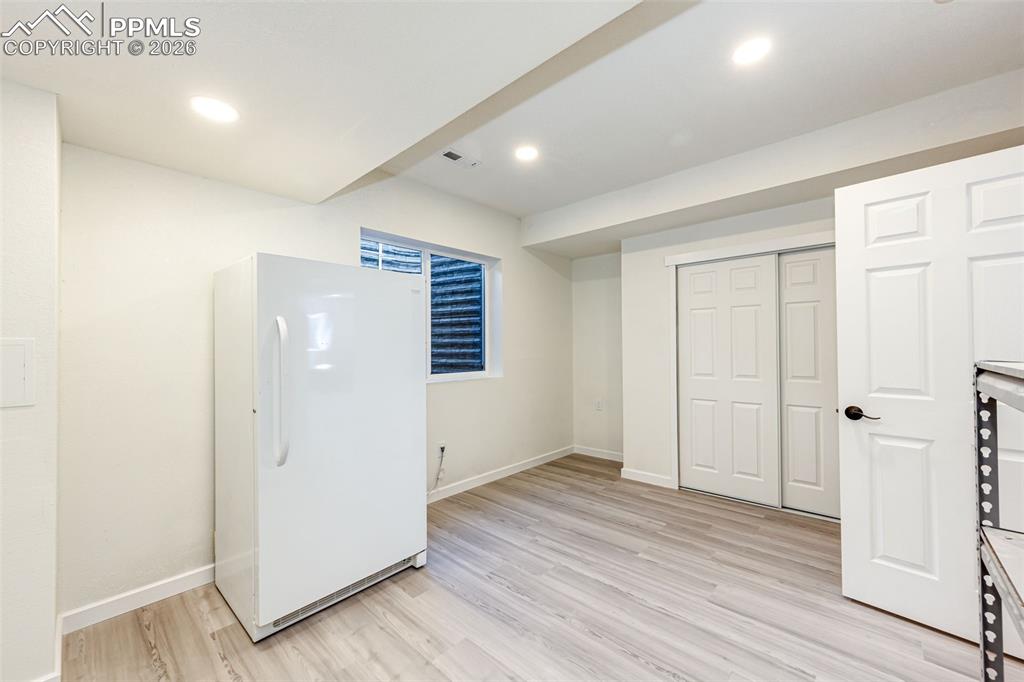 Image 29 of 47: Living Room