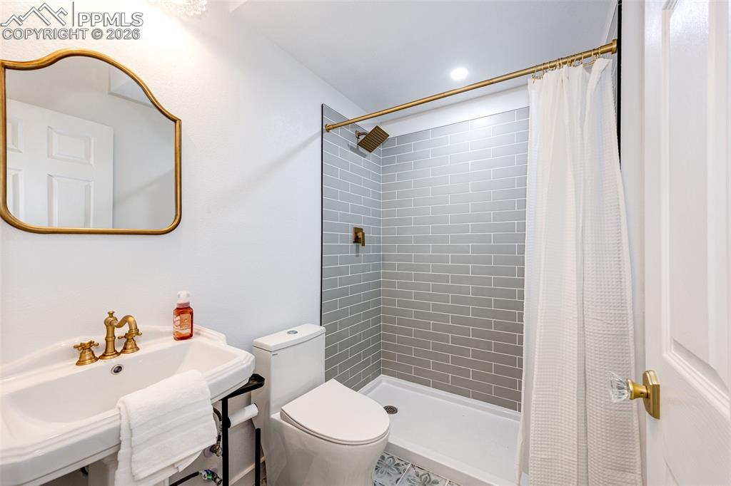 Image 30 of 47: Bedroom