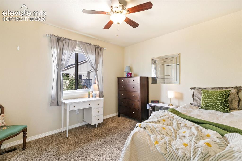 Image 19 of 27: Bedroom #3