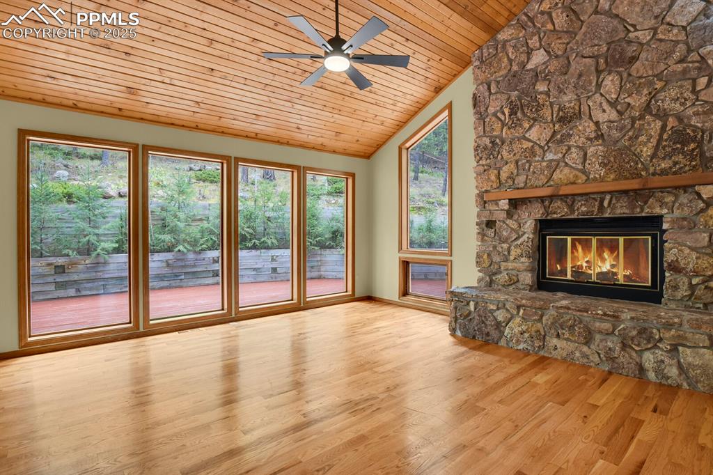 Image 12 of 48: Living Room