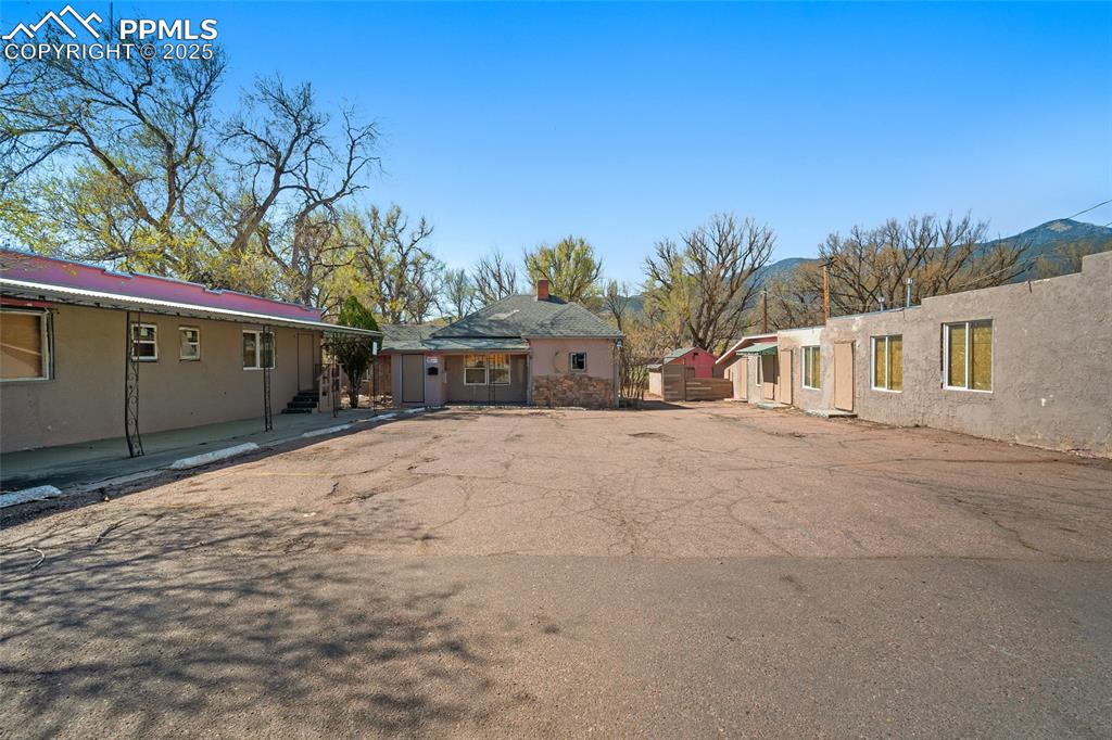 Image 14 of 20: Front of Structure