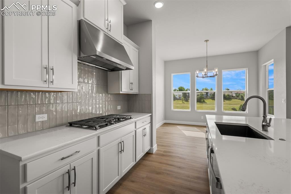 Image 6 of 36: Kitchen