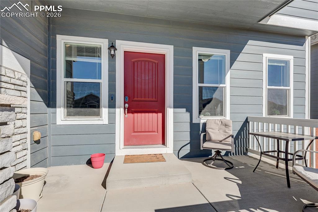 Image 3 of 31: Entry