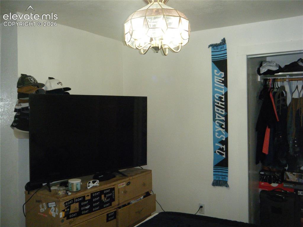 Image 3 of 22: Living Room