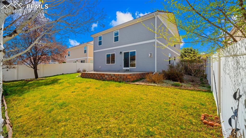 Image 32 of 48: Back of Structure