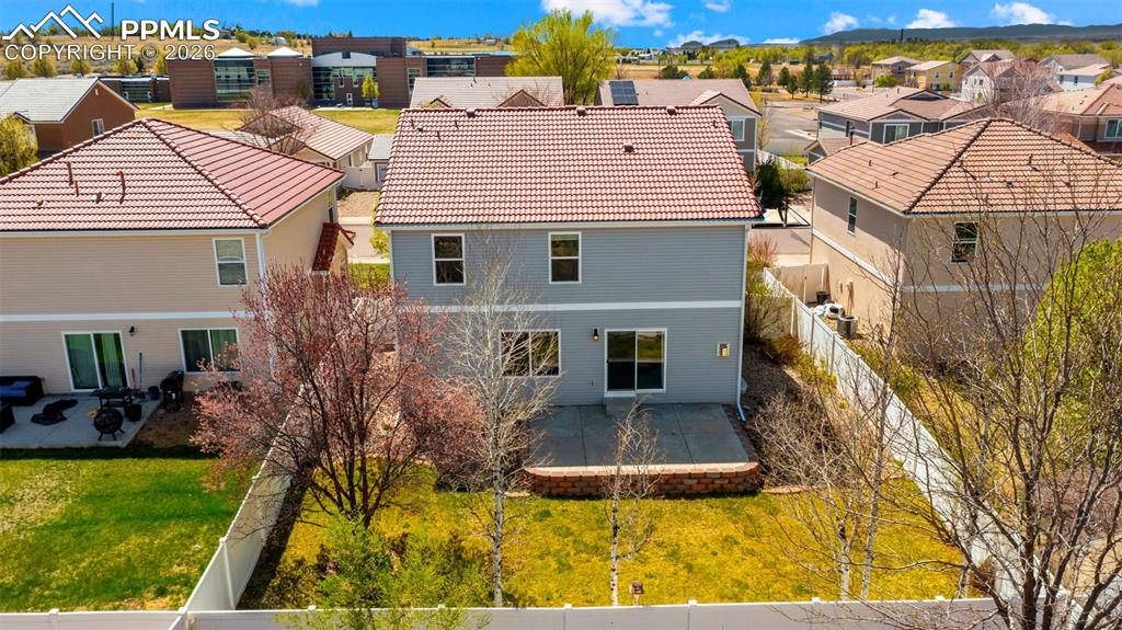 Image 41 of 48: Back of Structure