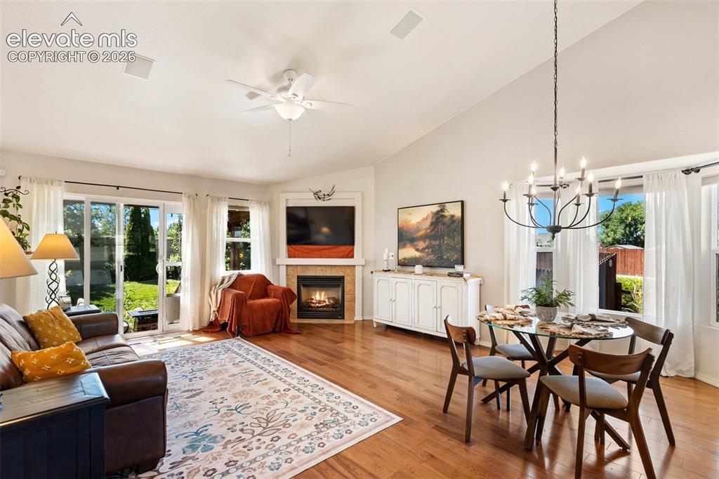 Image 10 of 50: Living Room