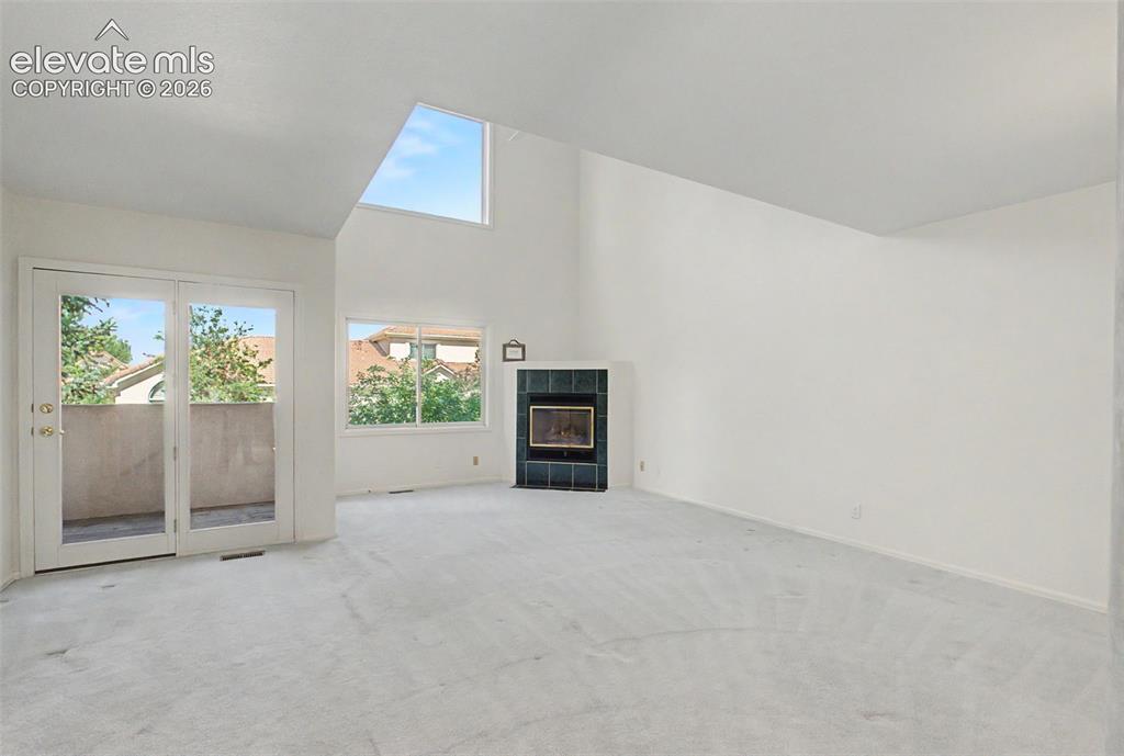 Image 11 of 39: Living Room